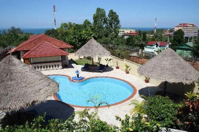 Golden Rooster Hotel Сиануквиль