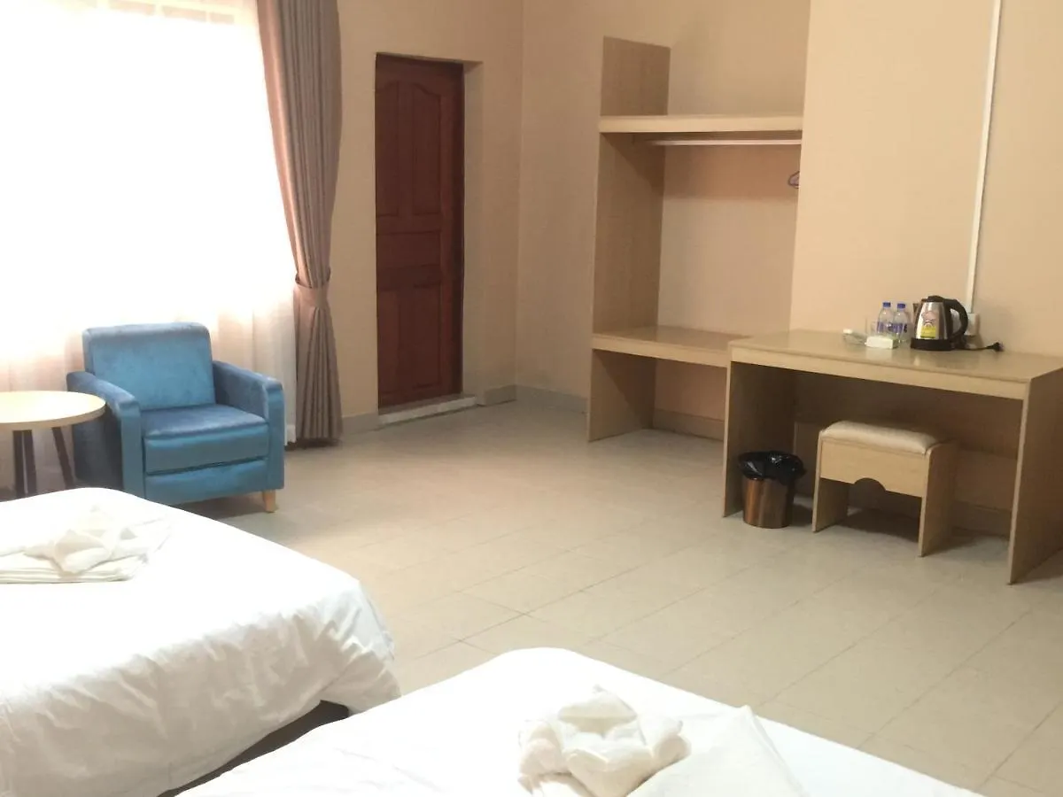 Golden Rooster Hotel Сиануквиль